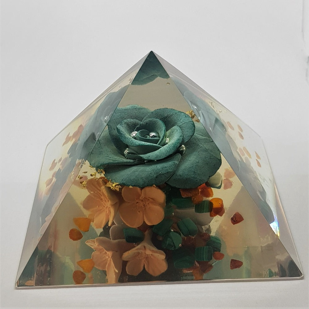  green rose orgonite