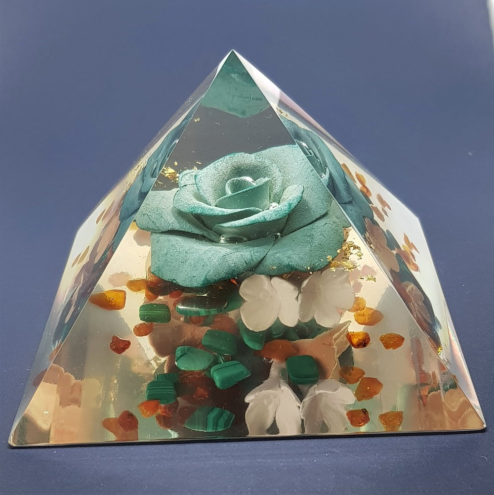  green rose orgonite